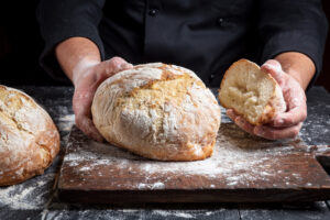 frissen sült kenyér